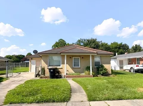 204 W Prosper St, Chalmette, LA 70043