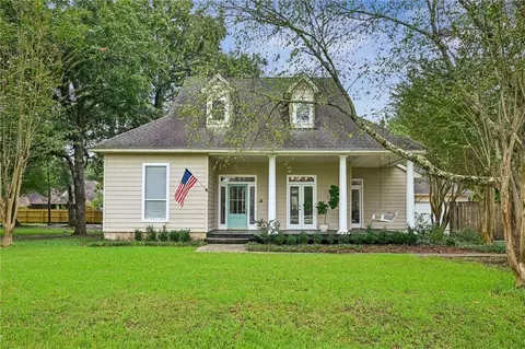 101 Belington Ave, Madisonville, LA 70447