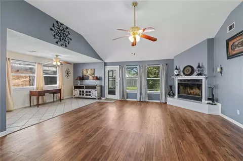 Living - 320 Drury Ln, Slidell, LA 70460 photo 1 of 1