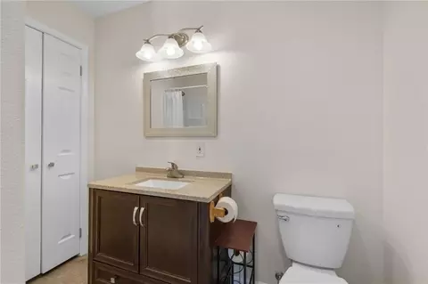 Bath - 320 Drury Ln, Slidell, LA 70460 photo 1 of 5