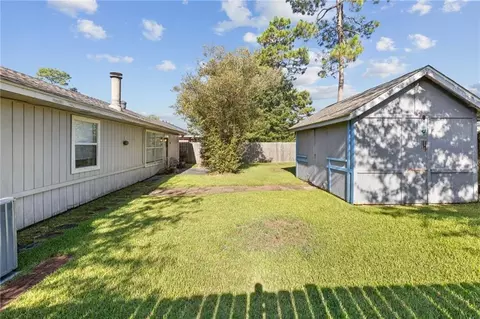 Exterior - 320 Drury Ln, Slidell, LA 70460 photo 6 of 9