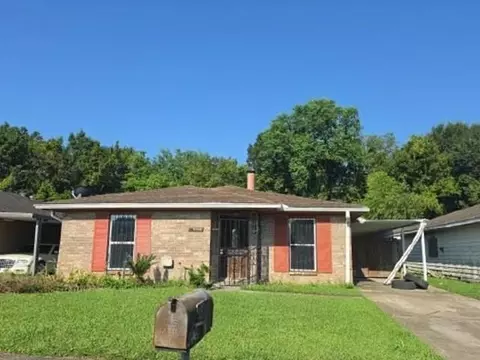 4518 Viola St, New Orleans, LA 70126