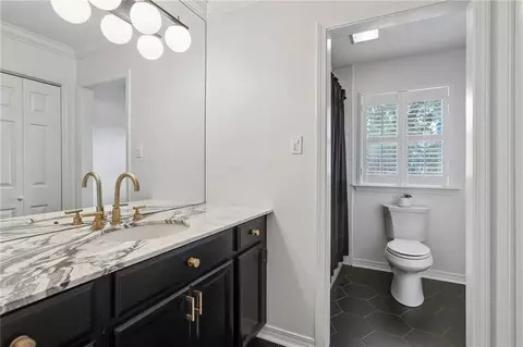 Bath - 2231 Ormond Blvd, Destrehan, LA 70047 photo 5 of 5