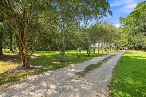 Exterior - 16267 Black Mud Rd, Walker, LA 70785 photo 2 of 8