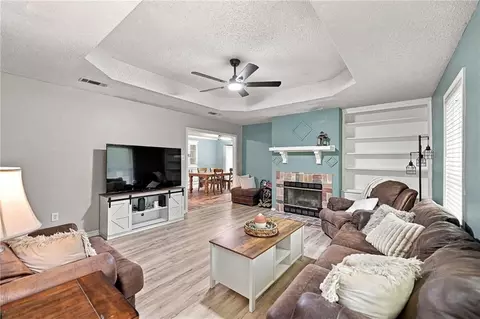Living - 16267 Black Mud Rd, Walker, LA 70785 photo 2 of 3