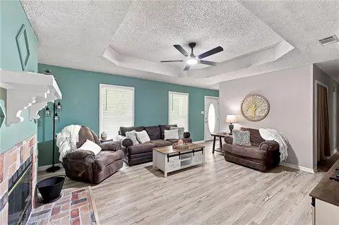 Living - 16267 Black Mud Rd, Walker, LA 70785 photo 3 of 3