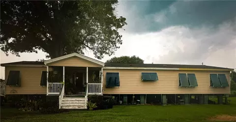 4375 Country Dr, Bourg, LA 70343