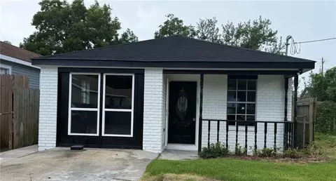 8020 Bass St, New Orleans, LA 70128
