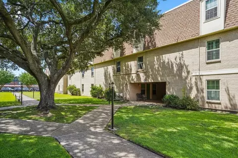 2712 Whitney Pl #627, Metairie, LA 70002