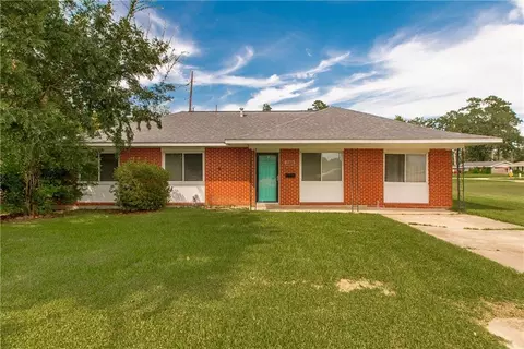 1306 W University Ave, Hammond, LA 70401