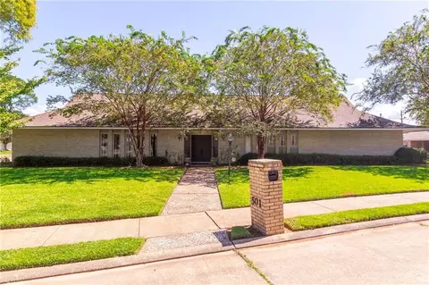 501 Hartwood Dr, Alexandria, LA 71303