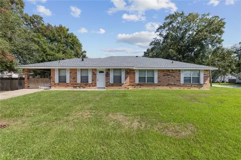 2753 College St, Slidell, LA 70458
