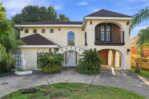 629 Carnation Ave, Metairie, LA 70001