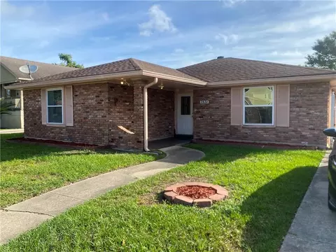 7531 Crestmont Rd, New Orleans, LA 70126