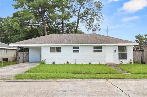564 Deerfield Rd, Gretna, LA 70056
