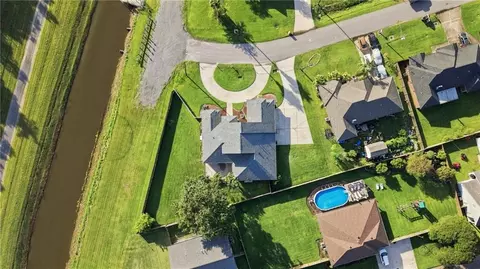 View/Area - 513 Maryland Dr, Luling, LA 70070 photo 8 of 10