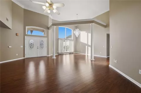 Living - 513 Maryland Dr, Luling, LA 70070 photo 1 of 6