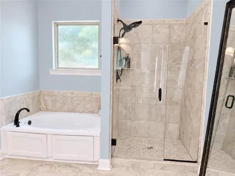 Bath - 362 Saw Grass Loop, Covington, LA 70435 photo 1 of 5
