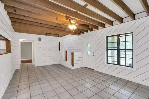 Living - 104 Drum St, Covington, LA 70433 photo 2 of 2