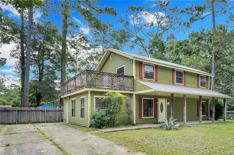 Exterior - 104 Drum St, Covington, LA 70433 photo 2 of 3