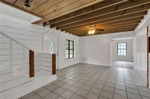 Living - 104 Drum St, Covington, LA 70433 photo 1 of 2