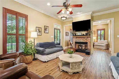 Living - 929 W 17th Ave, Covington, LA 70433 photo 2 of 2