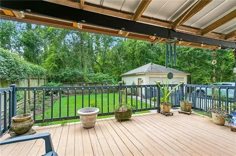 Exterior - 929 W 17th Ave, Covington, LA 70433 photo 2 of 5