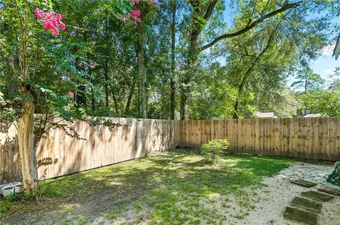 Exterior - 424 E Magee St, Covington, LA 70433 photo 12 of 13