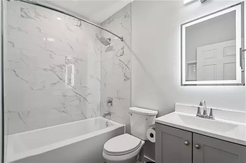 Bath - 424 E Magee St, Covington, LA 70433 photo 1 of 3
