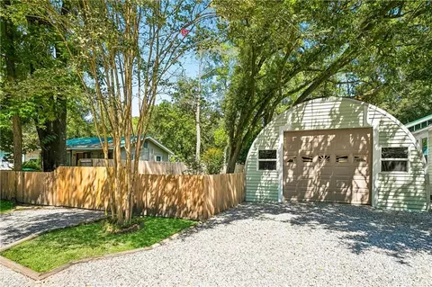 Exterior - 424 E Magee St, Covington, LA 70433 photo 3 of 13