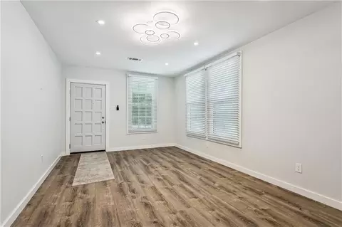 Living - 424 E Magee St, Covington, LA 70433 photo 1 of 1