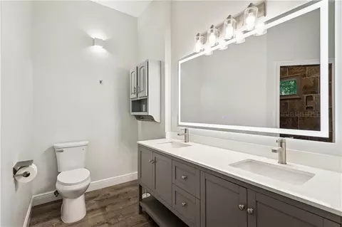 Bath - 424 E Magee St, Covington, LA 70433 photo 2 of 3