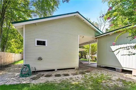 Exterior - 424 E Magee St, Covington, LA 70433 photo 13 of 13