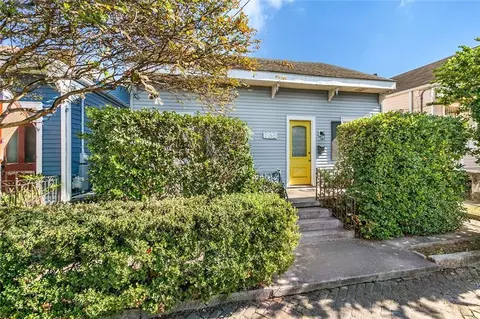 933 Pleasant St, New Orleans, LA 70115