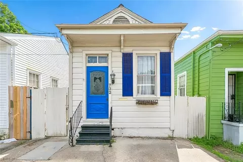 732 Pleasant St, New Orleans, LA 70115