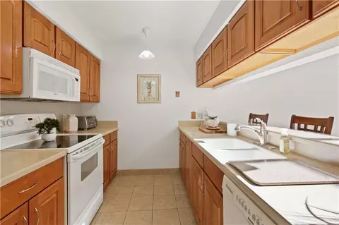 Kitchen - 77 W Chamale Cove Dr #77, Slidell, LA 70460 photo 1 of 1
