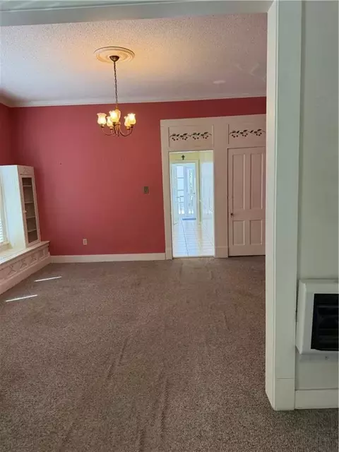 Living - 507 E Thomas St, Hammond, LA 70401 photo 2 of 2