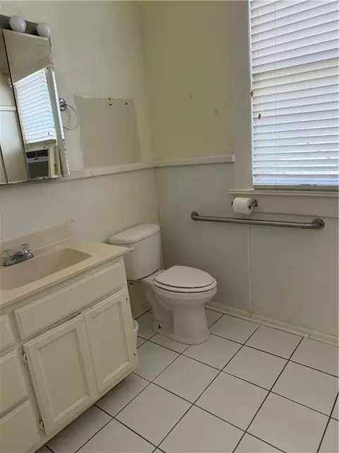 Bath - 507 E Thomas St, Hammond, LA 70401 photo 1 of 5