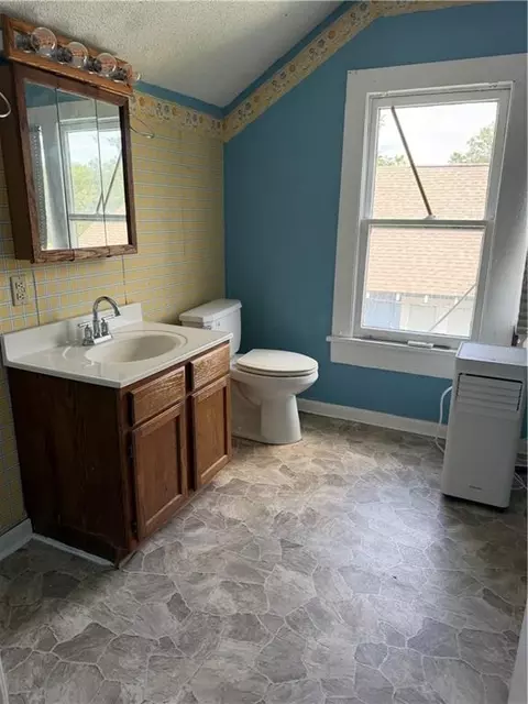 Bath - 507 E Thomas St, Hammond, LA 70401 photo 5 of 5