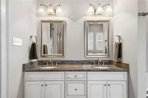 Bath - 705 S Corniche Du Lac, Covington, LA 70433 photo 4 of 4