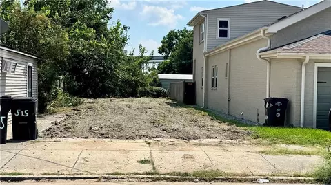 517 Newton St, New Orleans, LA 70114
