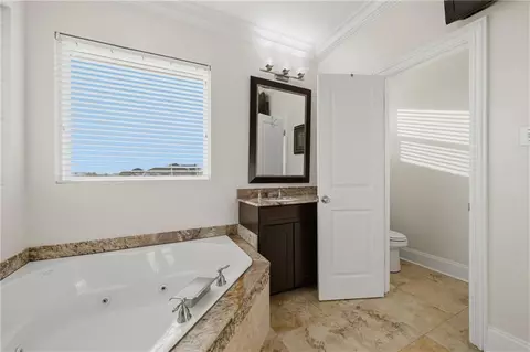 Bath - 118 Lac Segnette Dr, Luling, LA 70070 photo 3 of 5