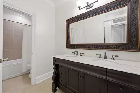 Bath - 118 Lac Segnette Dr, Luling, LA 70070 photo 4 of 5