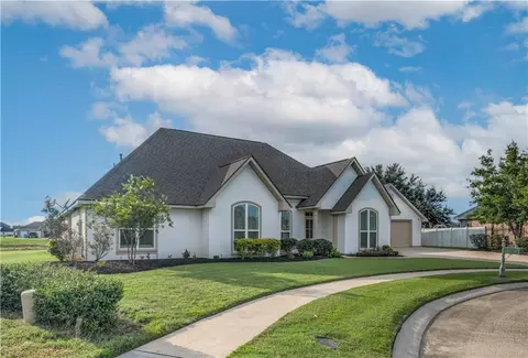 Exterior - 118 Lac Segnette Dr, Luling, LA 70070 photo 3 of 4