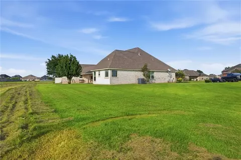 Exterior - 118 Lac Segnette Dr, Luling, LA 70070 photo 4 of 4