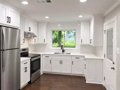 4554 Hollywood St, Baton Rouge, LA 70805