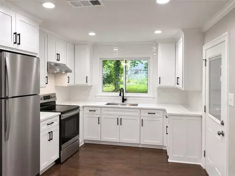 4554 Hollywood St, Baton Rouge, LA 70805