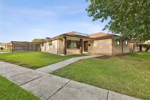 5613 W Esplanade Ave, Metairie, LA 70003