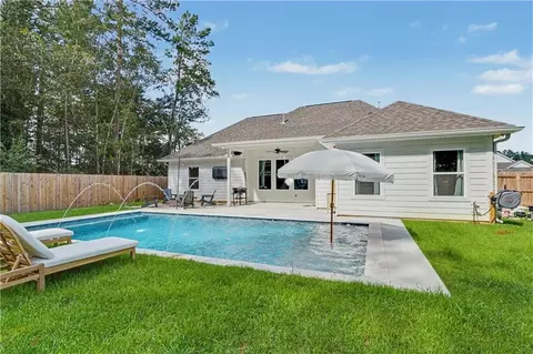 Exterior - 72656 Robindale Dr, Covington, LA 70435 photo 6 of 9