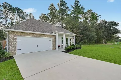 Exterior - 72656 Robindale Dr, Covington, LA 70435 photo 8 of 9